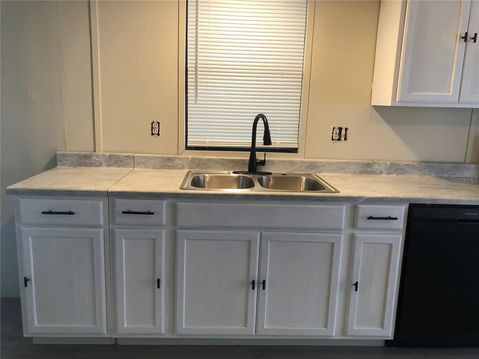 5304 CROTON ST — photo 13