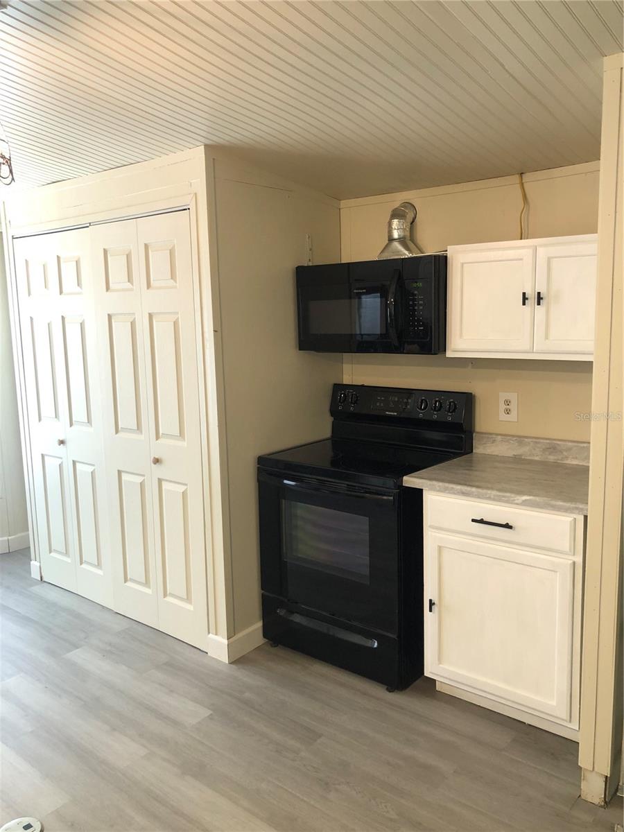 5304 CROTON ST — photo 16