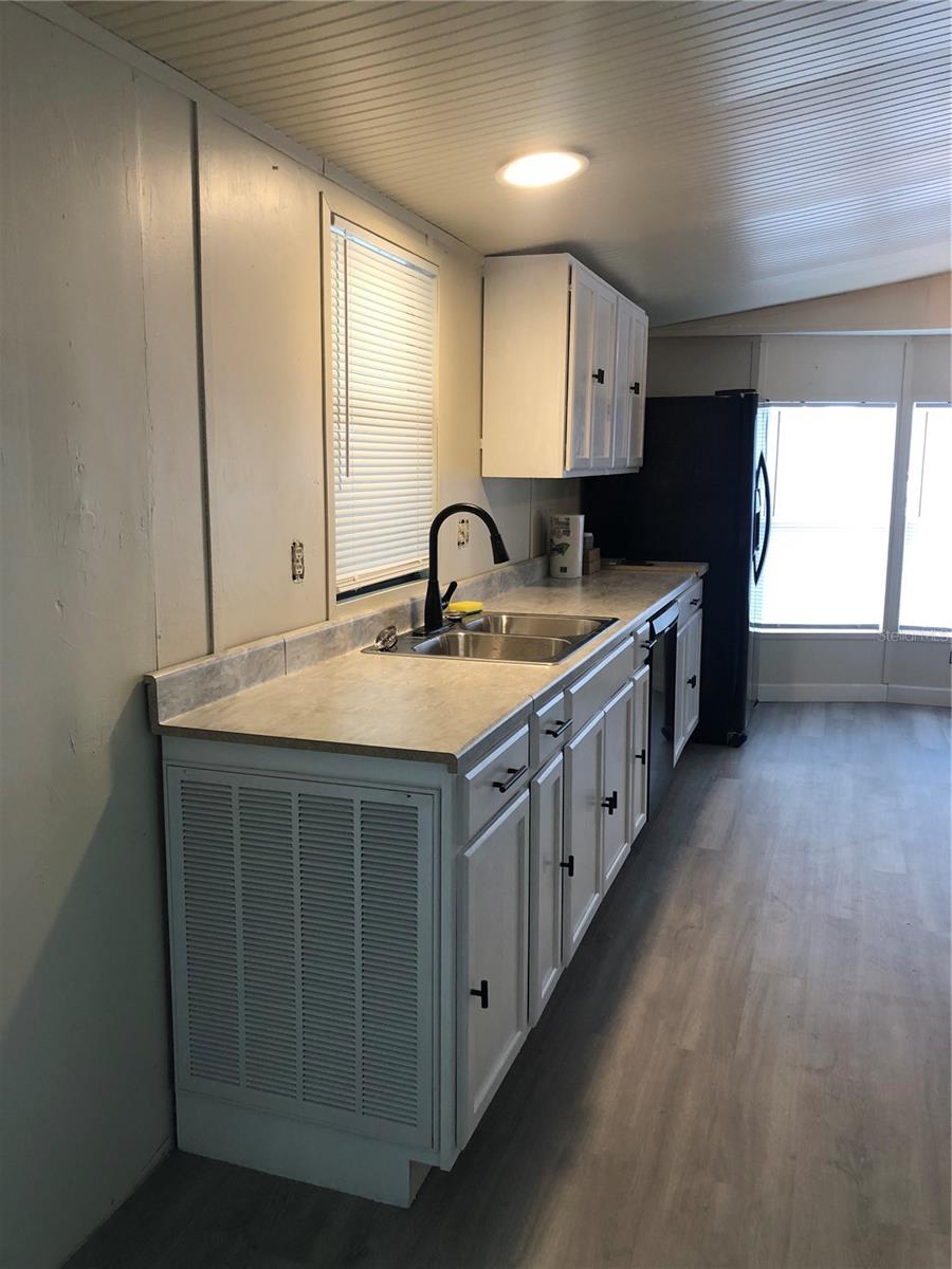 5304 CROTON ST — photo 14