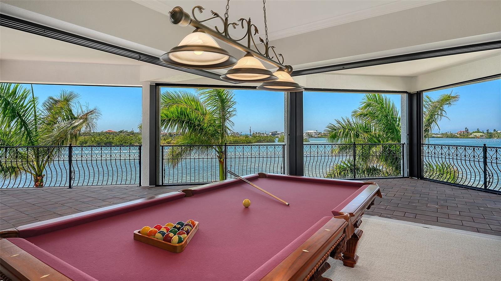 275 LOOKOUT POINT DR — photo 66