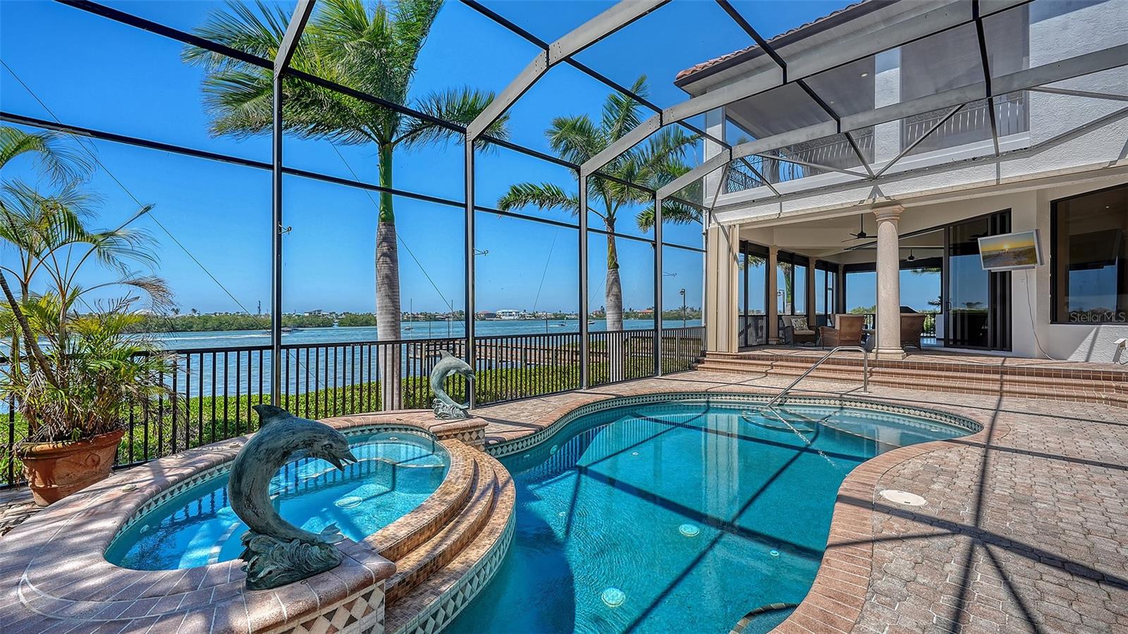 275 LOOKOUT POINT DR — photo 78