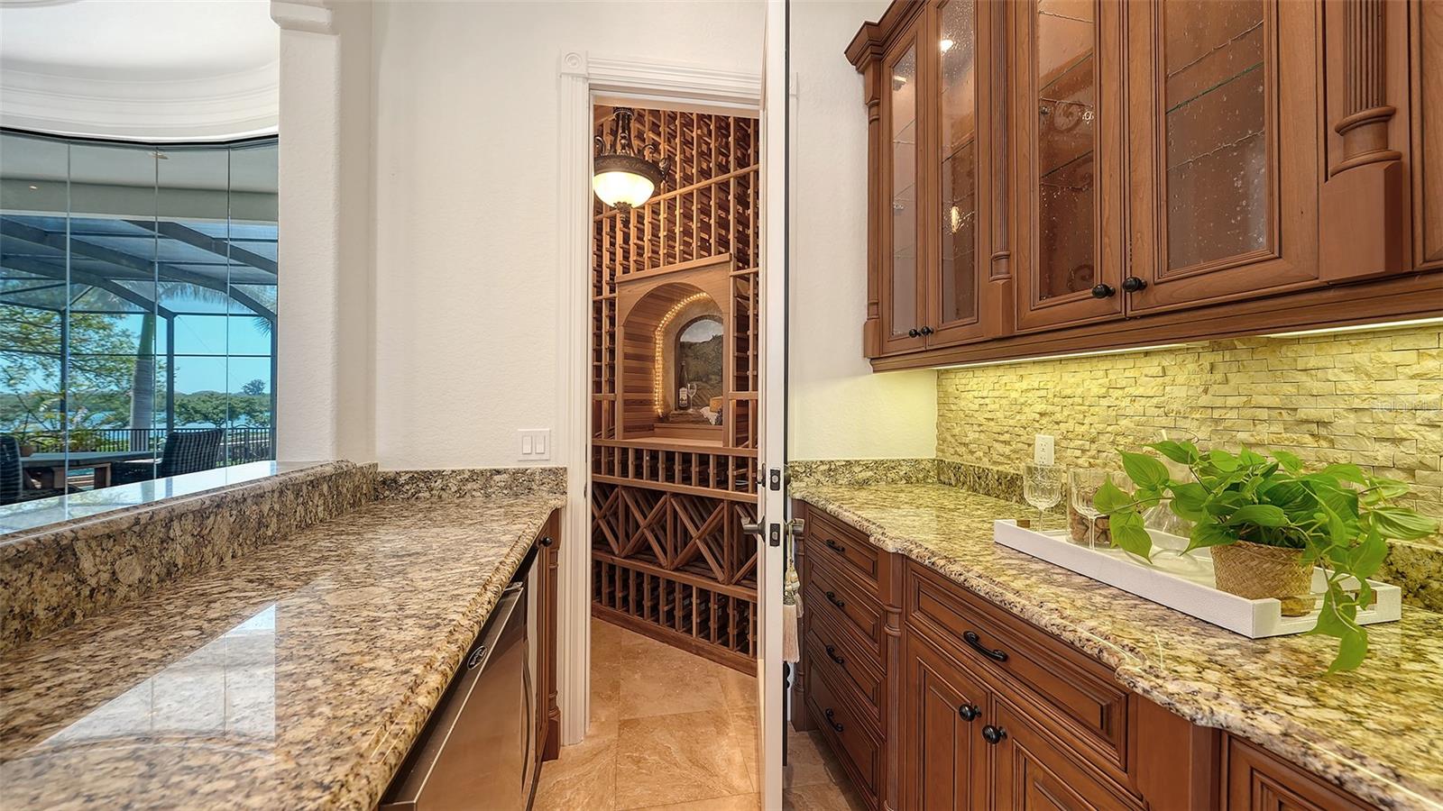 275 LOOKOUT POINT DR — photo 17