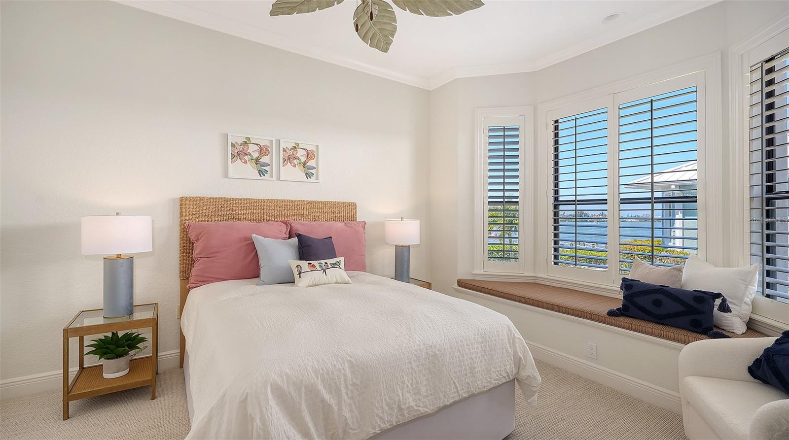 275 LOOKOUT POINT DR — photo 55