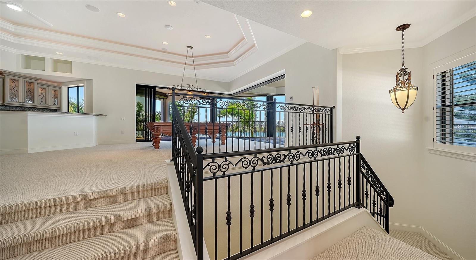 275 LOOKOUT POINT DR — photo 64