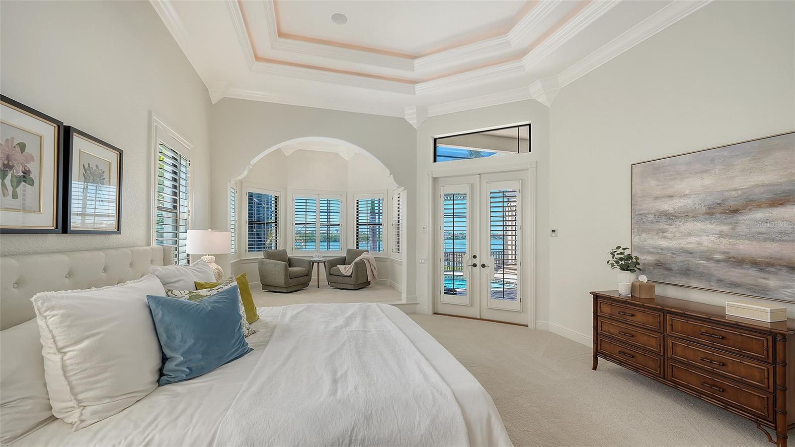 275 LOOKOUT POINT DR — photo 43
