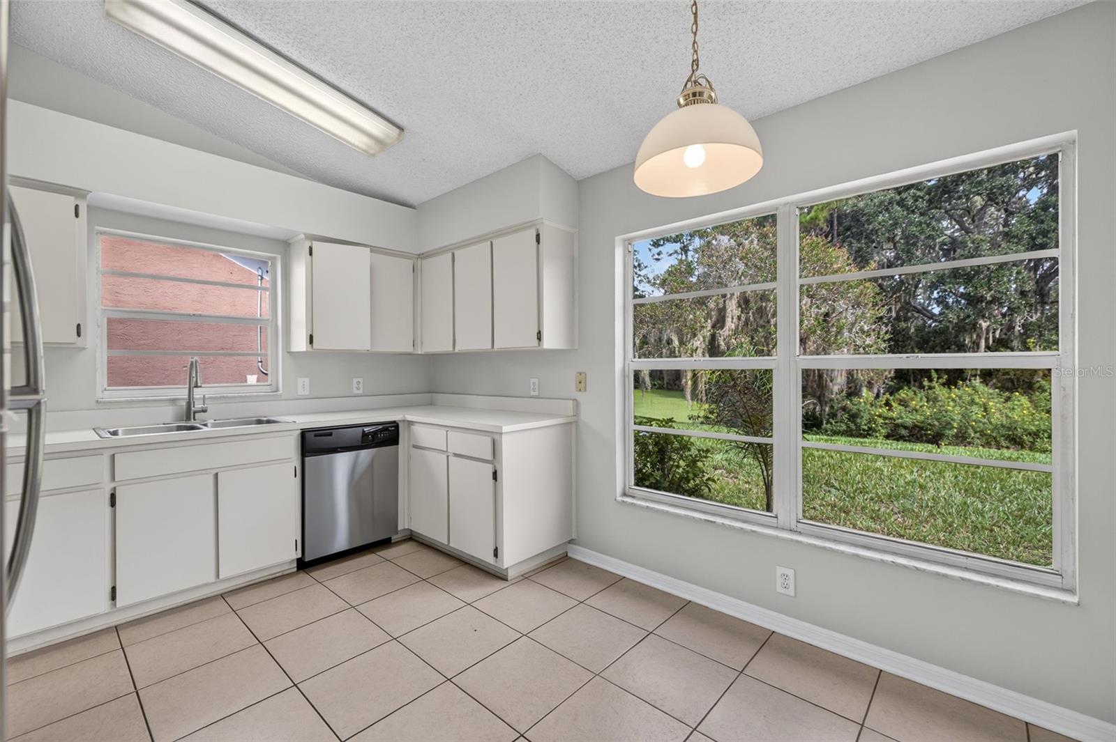 1016 HARDWOOD DR — photo 15