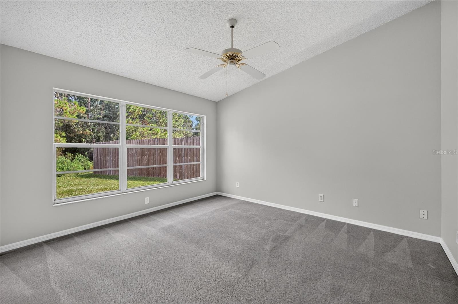 1016 HARDWOOD DR — photo 20
