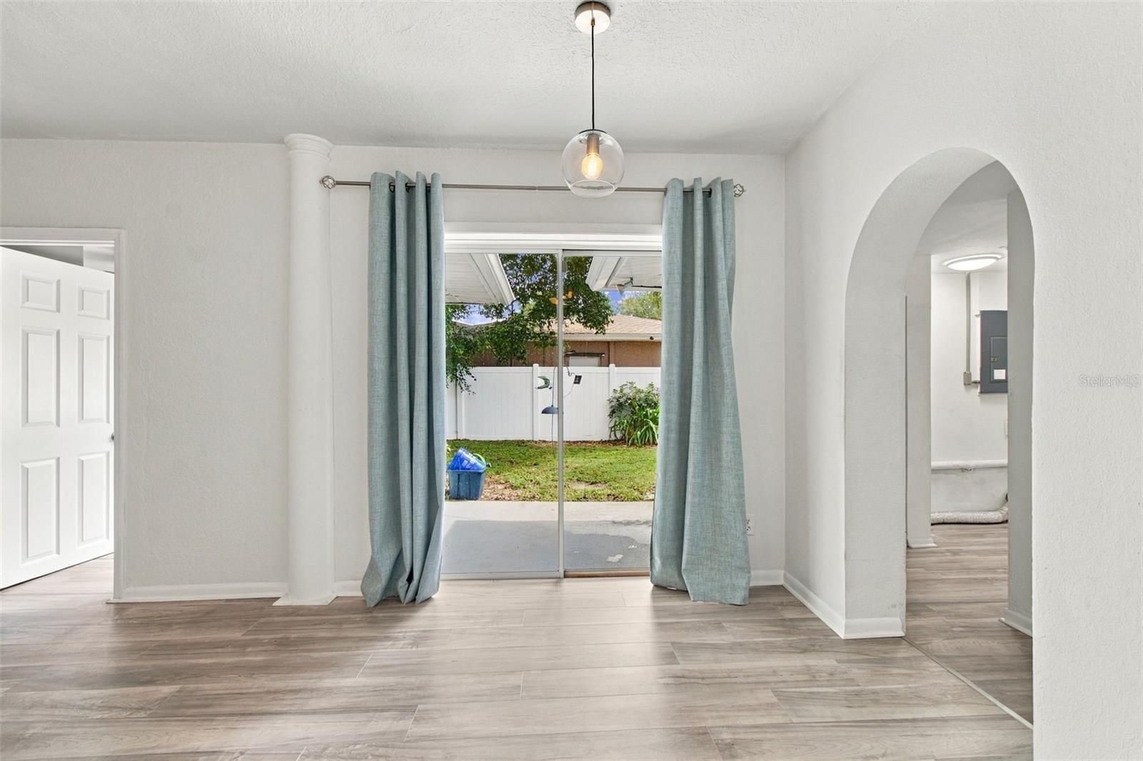 1711 N HIGHLAND AVE — photo 16