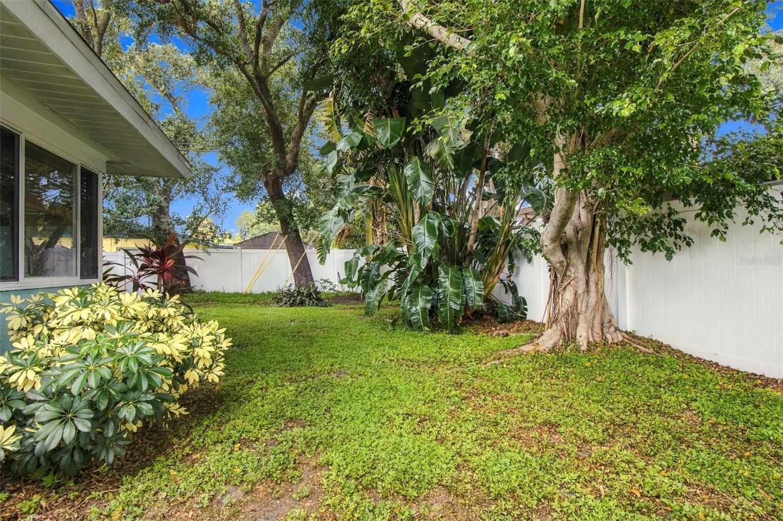 1711 N HIGHLAND AVE — photo 55