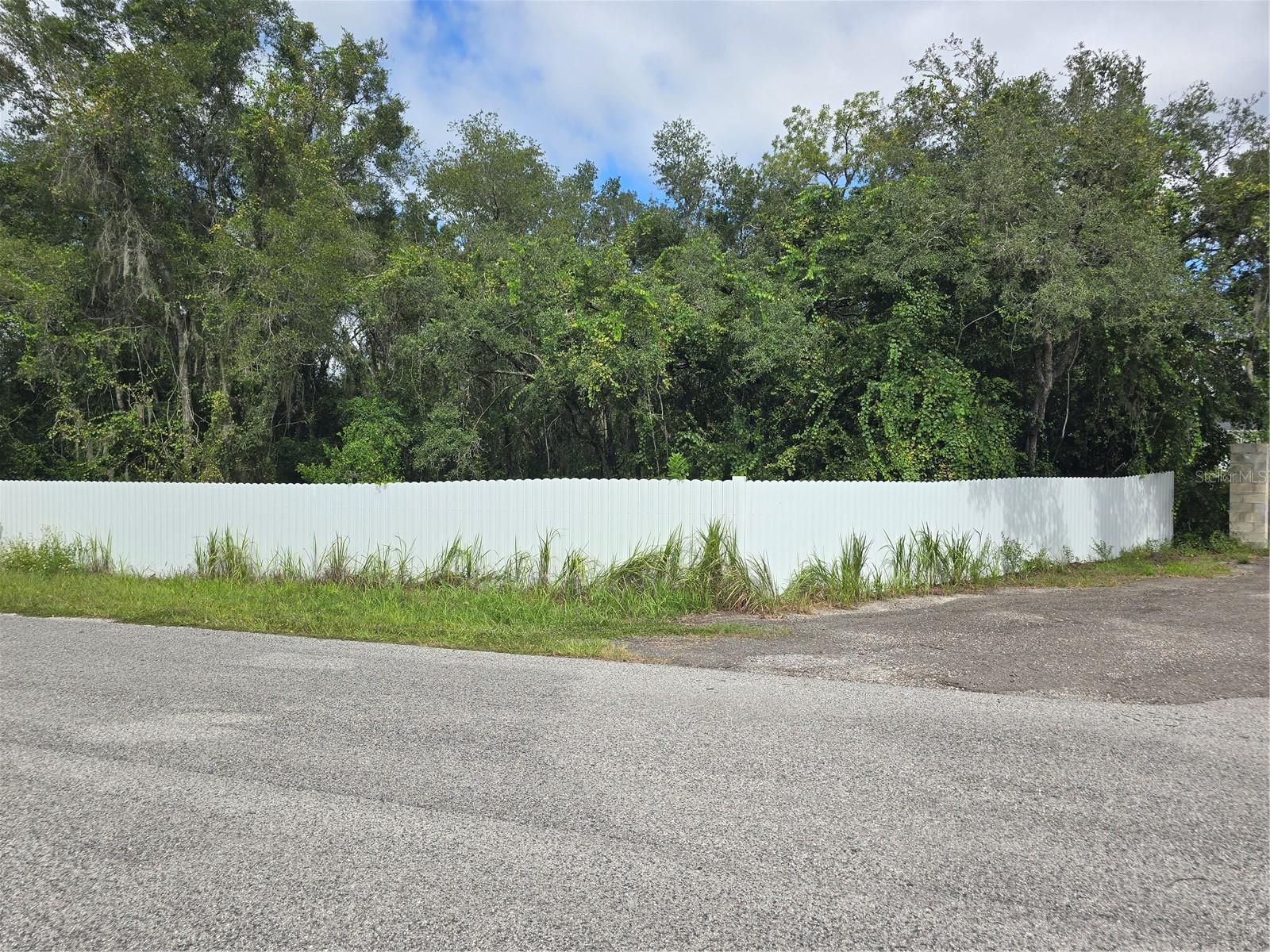 17047 HELEN K DR — photo 19