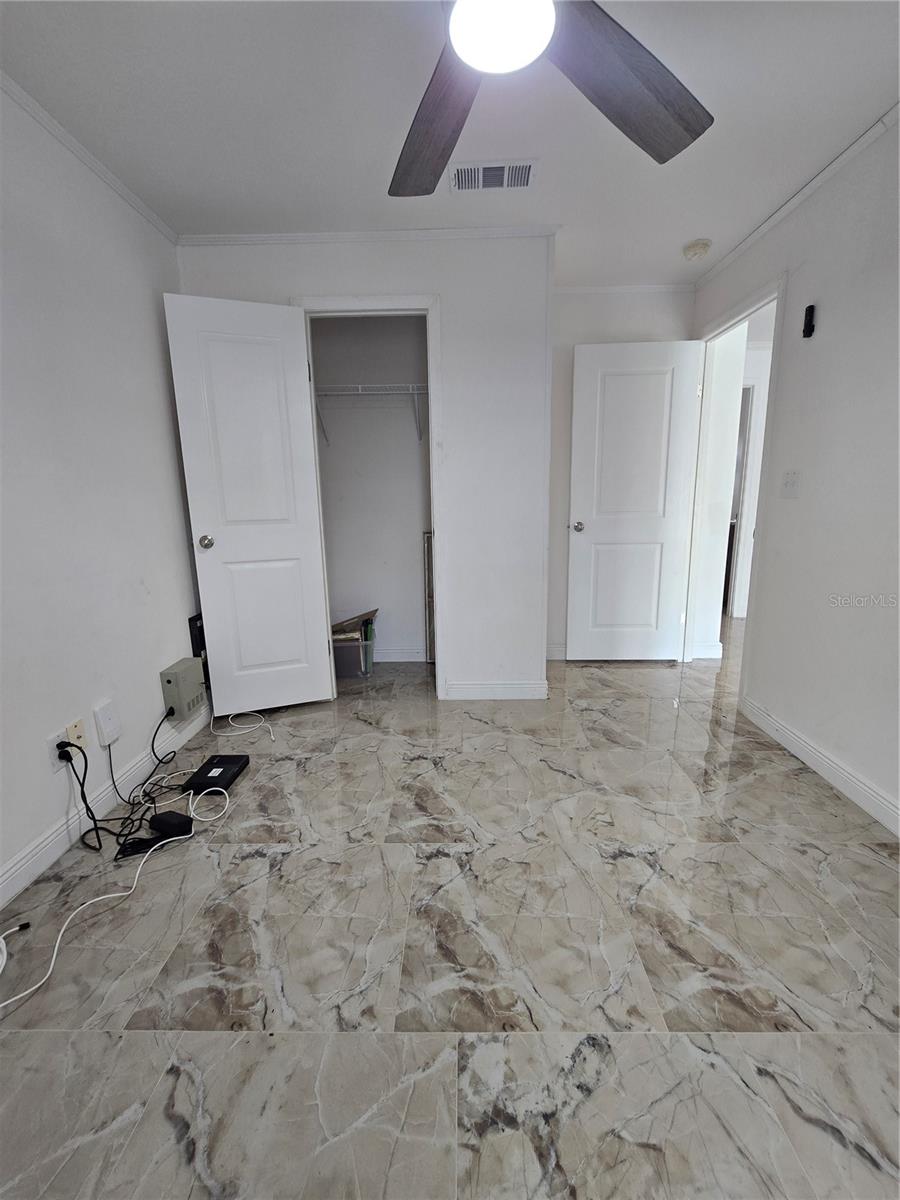 17047 HELEN K DR — photo 16