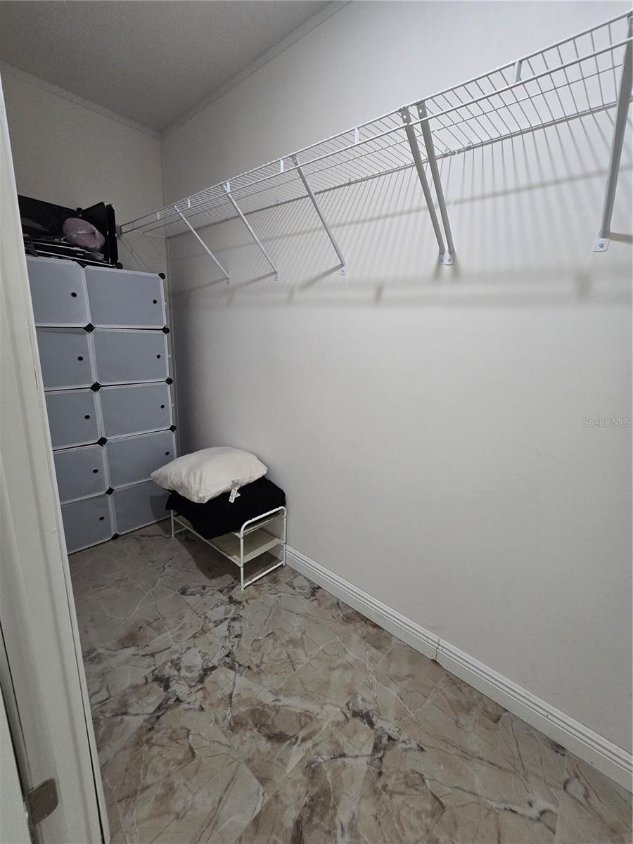 17047 HELEN K DR — photo 31