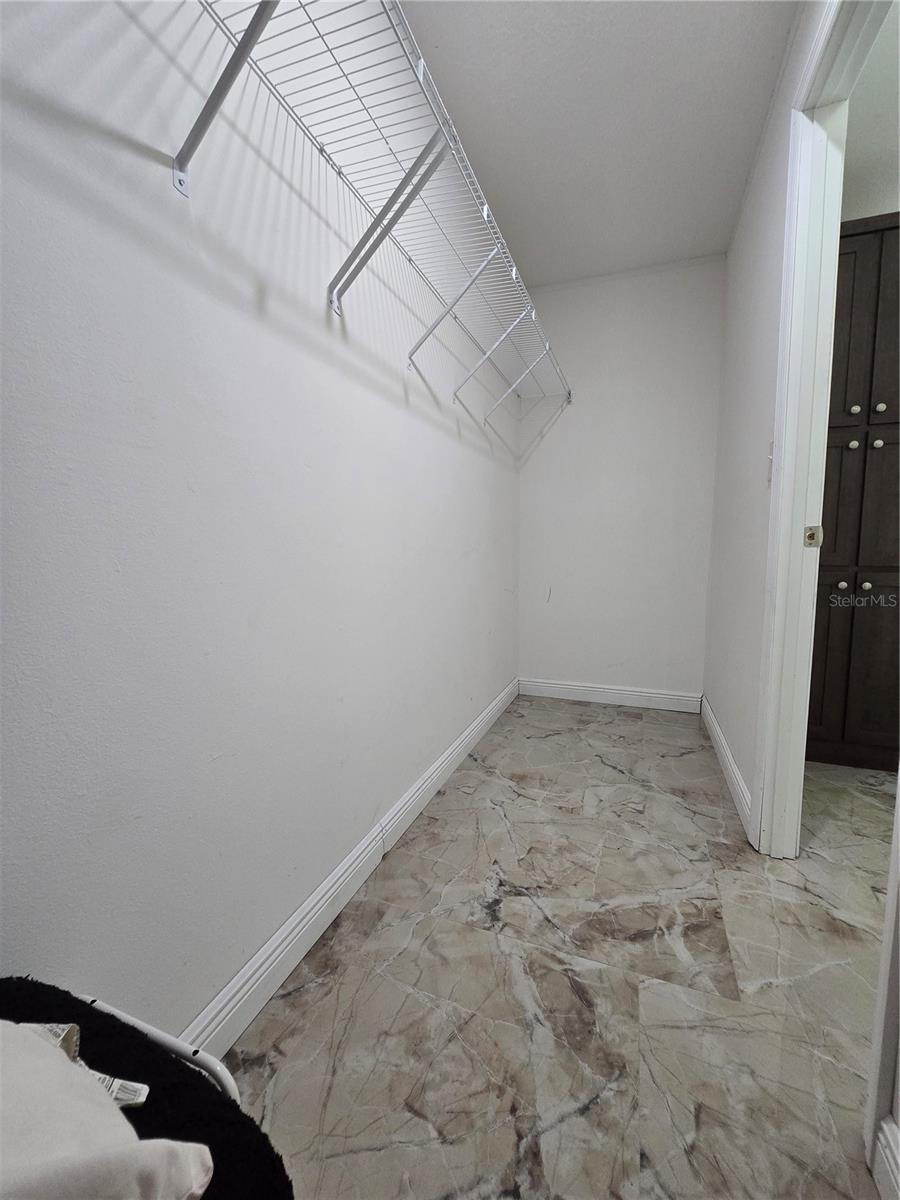 17047 HELEN K DR — photo 32