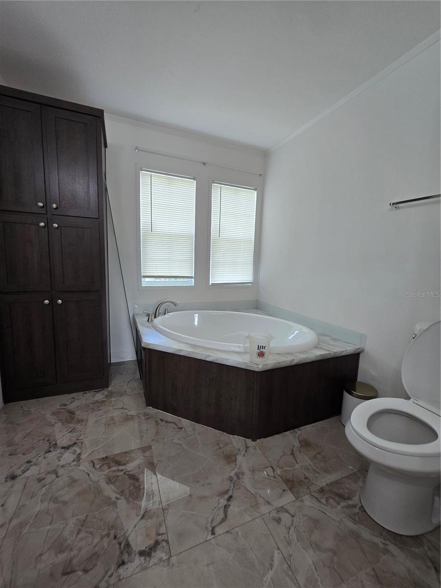 17047 HELEN K DR — photo 28