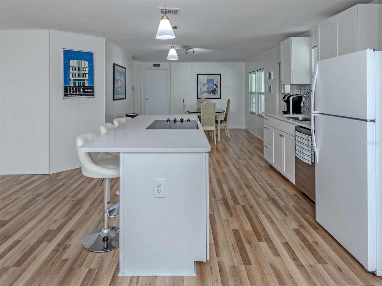 192 PALM HARBOR DR — photo 11