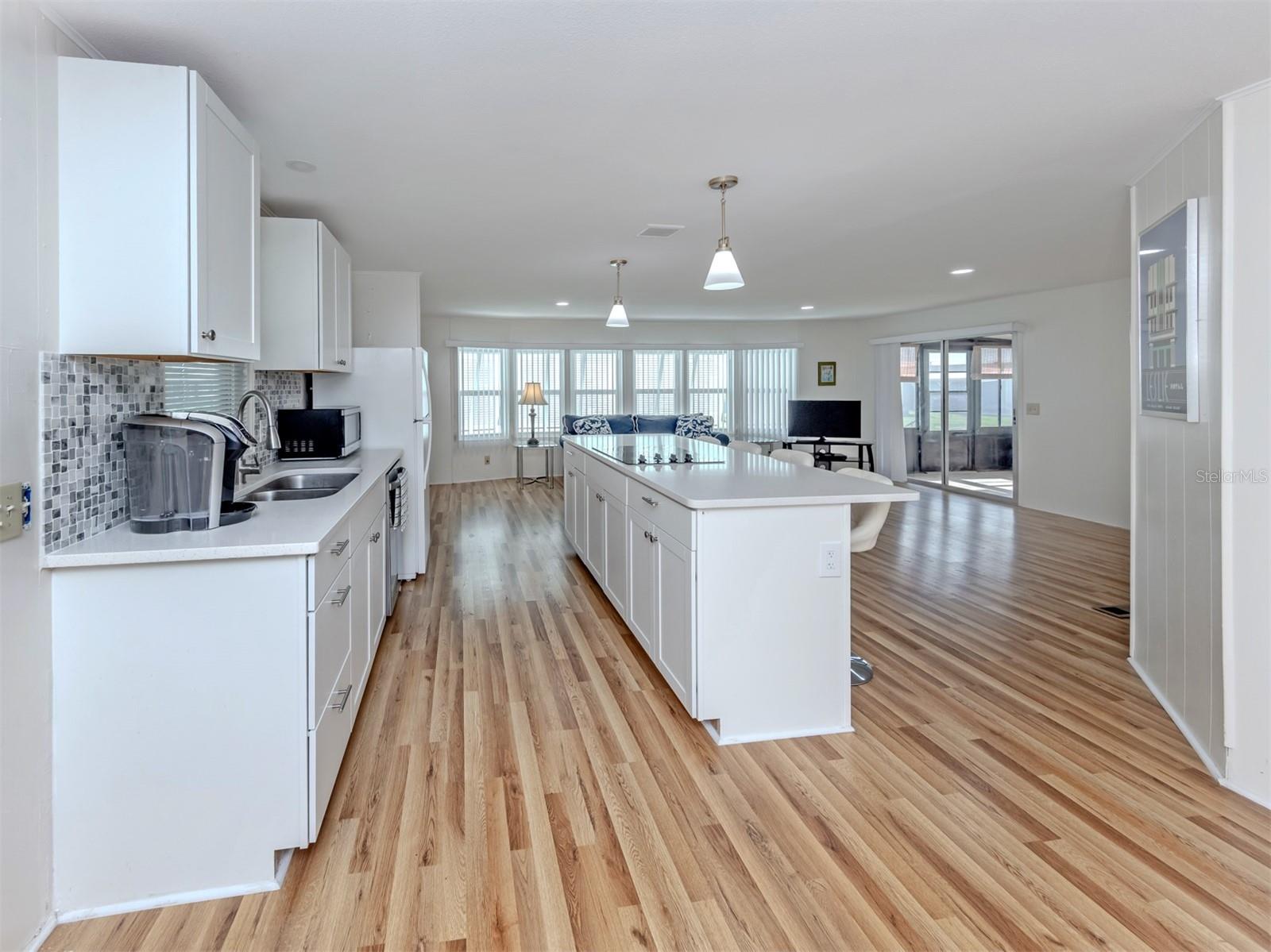 192 PALM HARBOR DR — photo 9