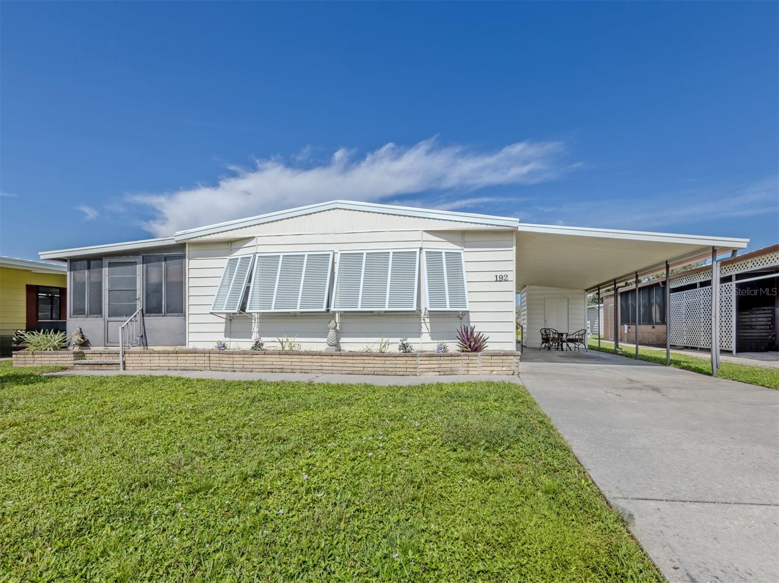 192 PALM HARBOR DR — photo 2