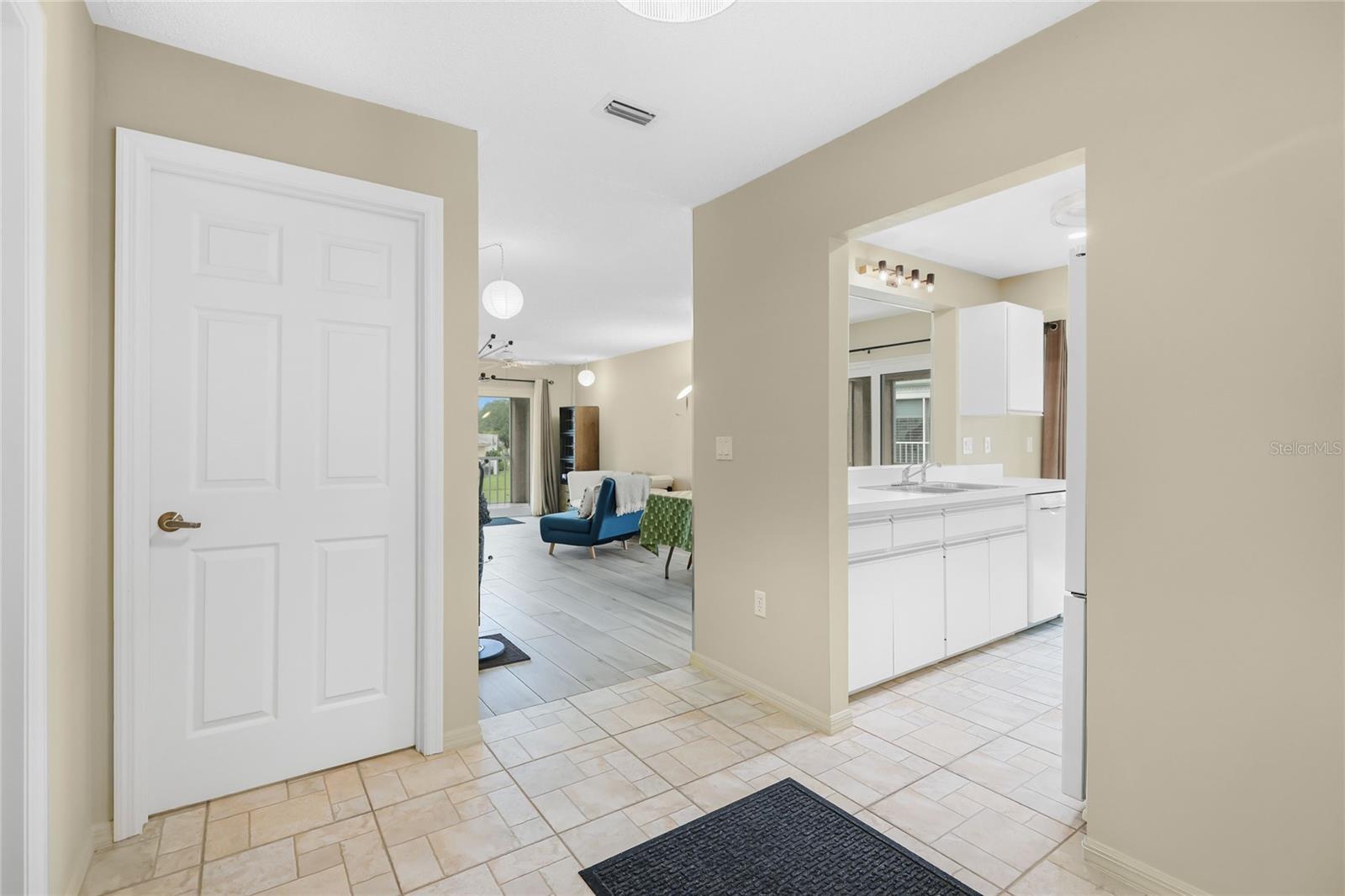 5610 SHEFFIELD GREENE CIR #6 — photo 6