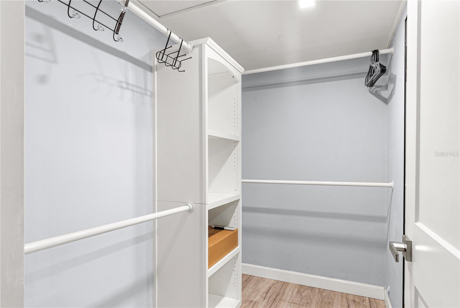 1112 SUNSET AVE — photo 6