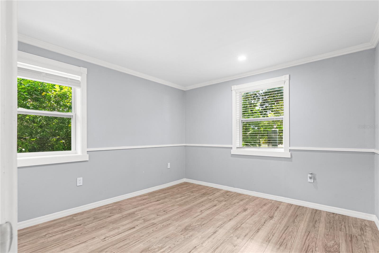 1112 SUNSET AVE — photo 12