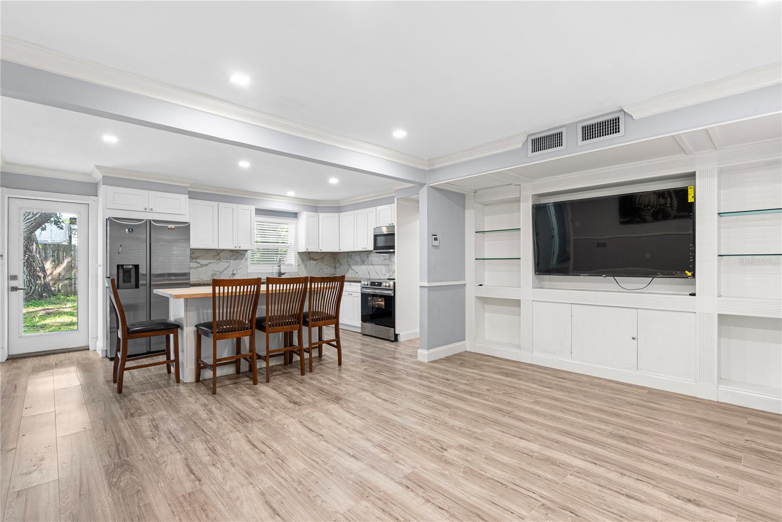 1112 SUNSET AVE — photo 11