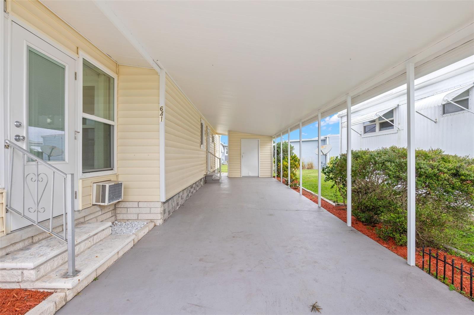 641 MOUNT LANCASTER AVE NE #637 — photo 4