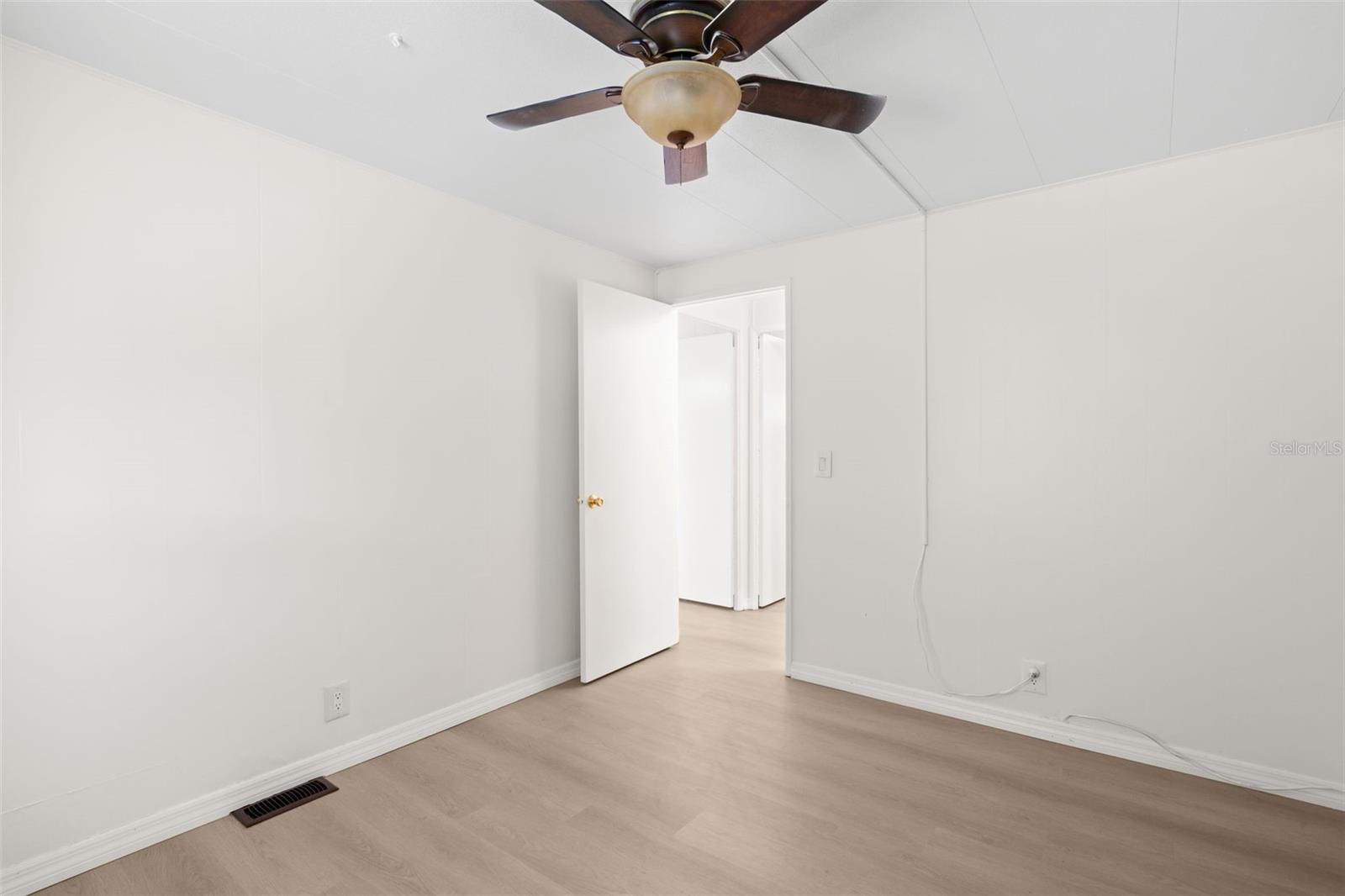 641 MOUNT LANCASTER AVE NE #637 — photo 30