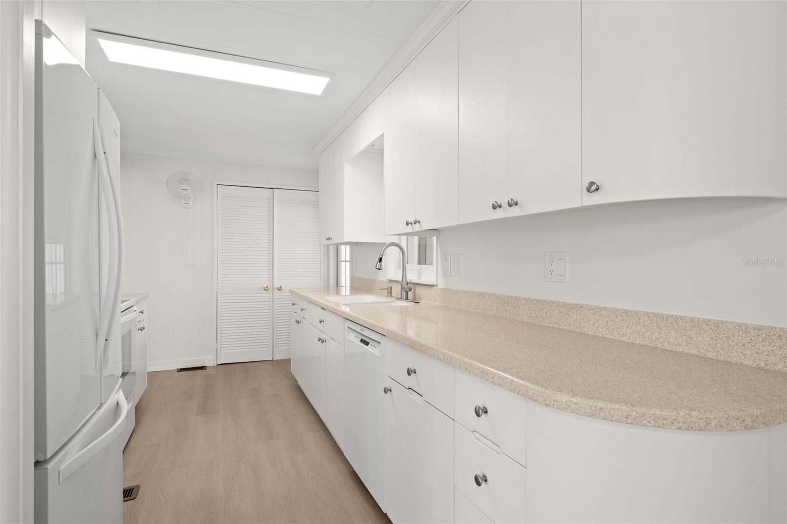 641 MOUNT LANCASTER AVE NE #637 — photo 18