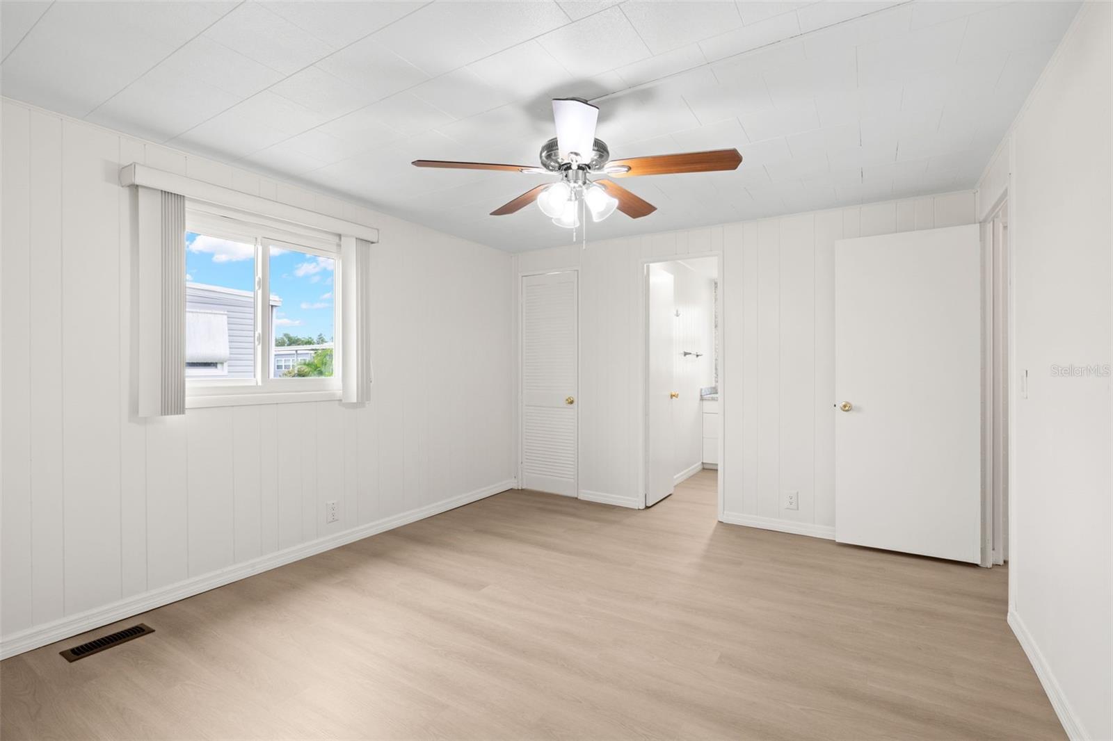641 MOUNT LANCASTER AVE NE #637 — photo 25