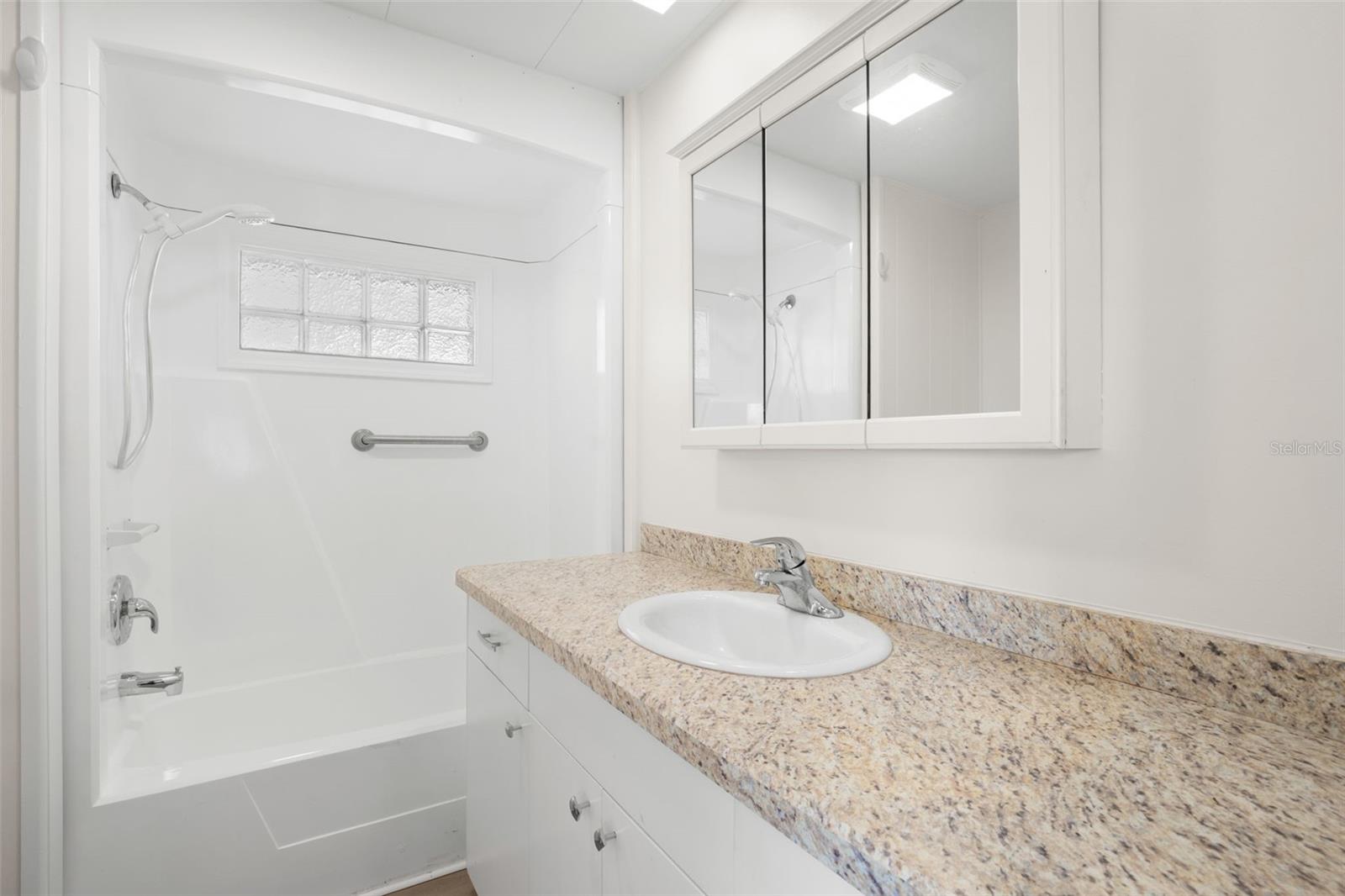 641 MOUNT LANCASTER AVE NE #637 — photo 32