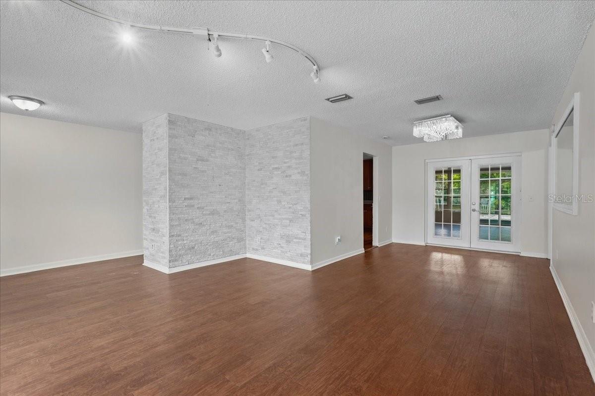 28710 TWINBROOK LN — photo 6