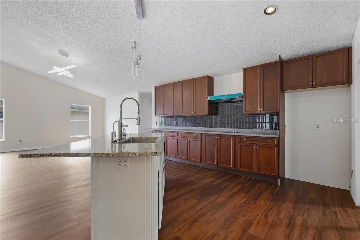 28710 TWINBROOK LN — photo 11