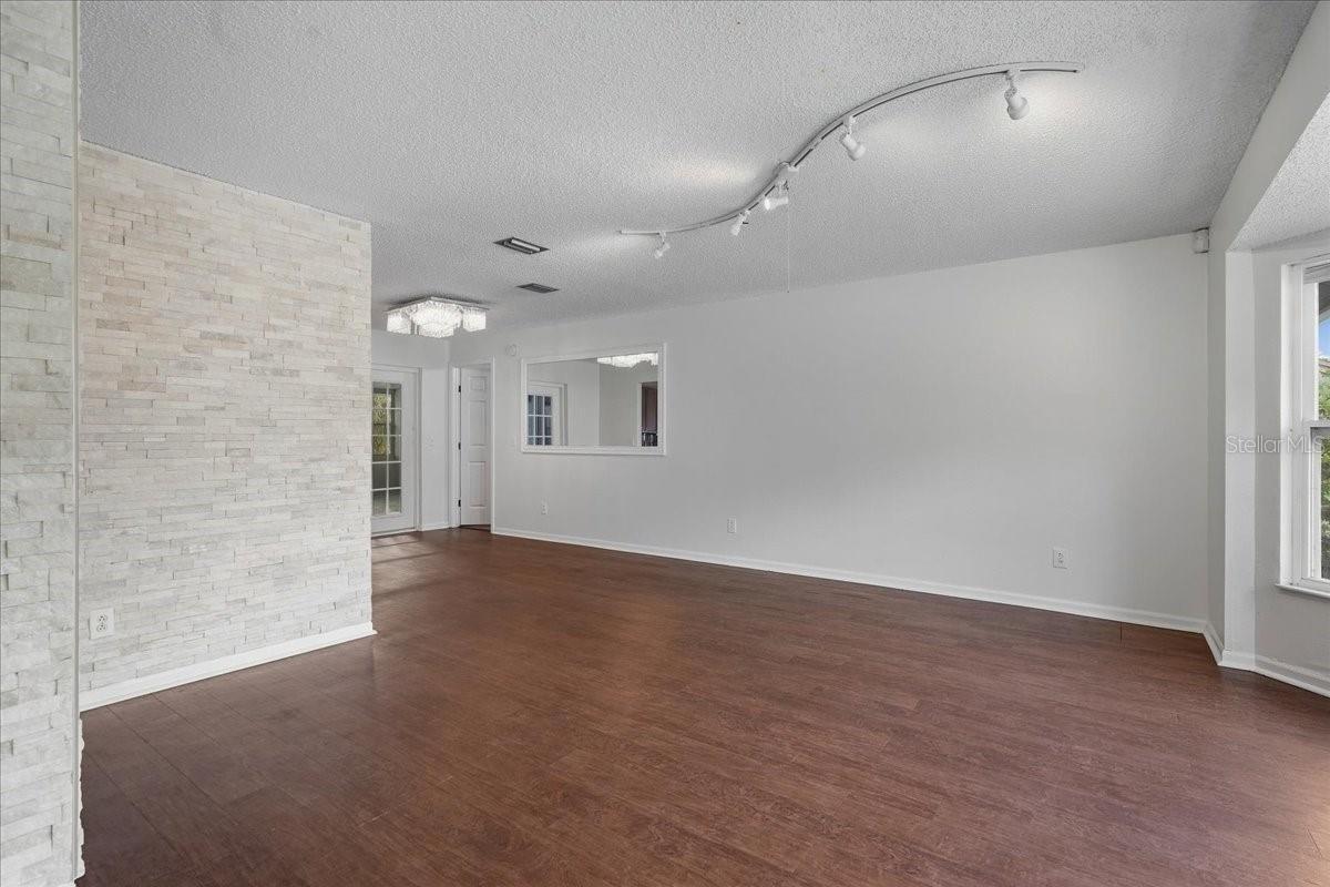 28710 TWINBROOK LN — photo 5