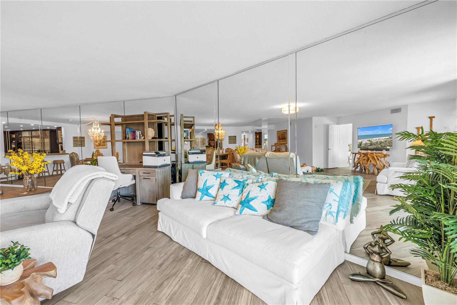 6600 SUNSET WAY #408 — photo 11