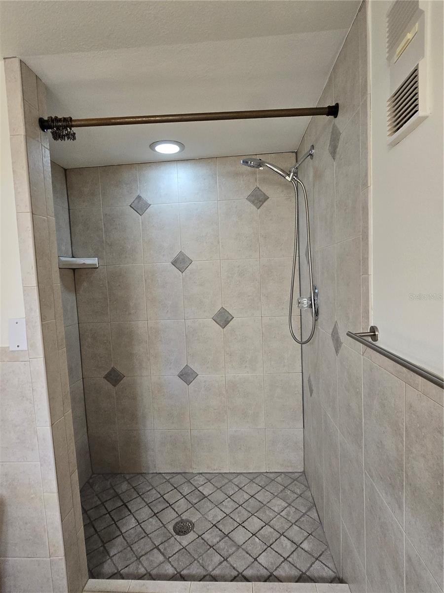 2333 FEATHER SOUND DR #C210 — photo 18