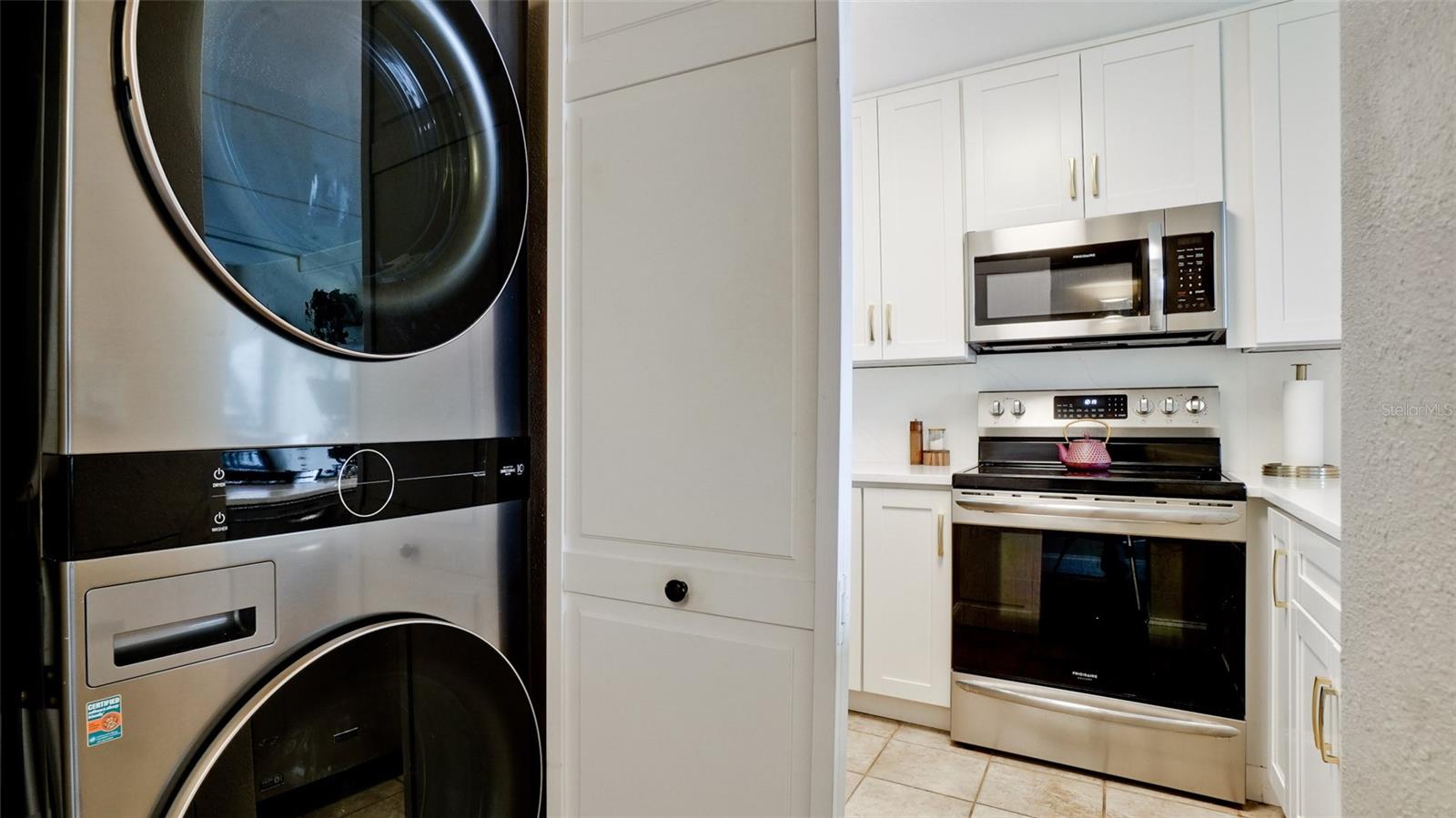 111 10TH ST S #111 — photo 28