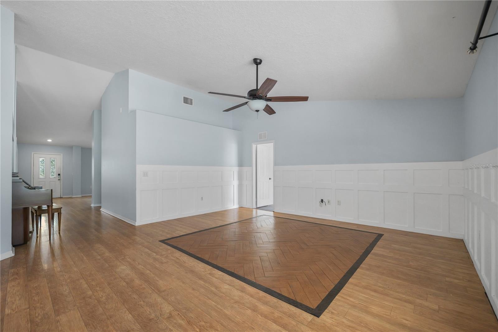 3809 HANOVER HILL DR — photo 15