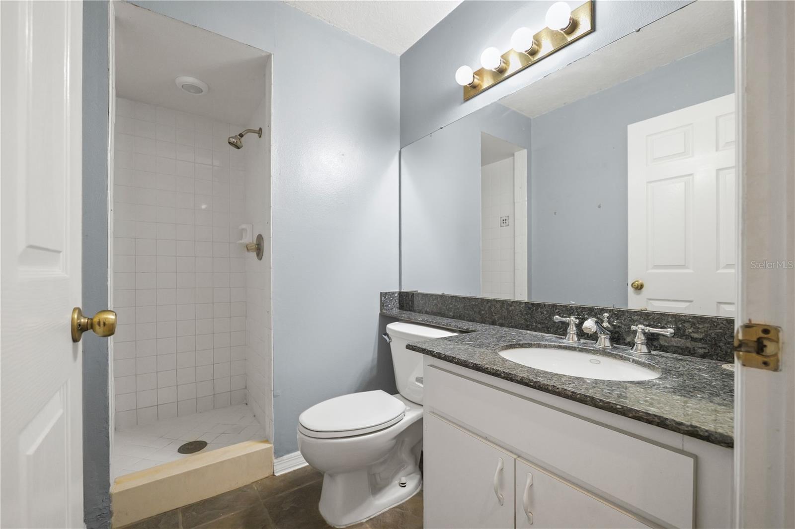 3809 HANOVER HILL DR — photo 17