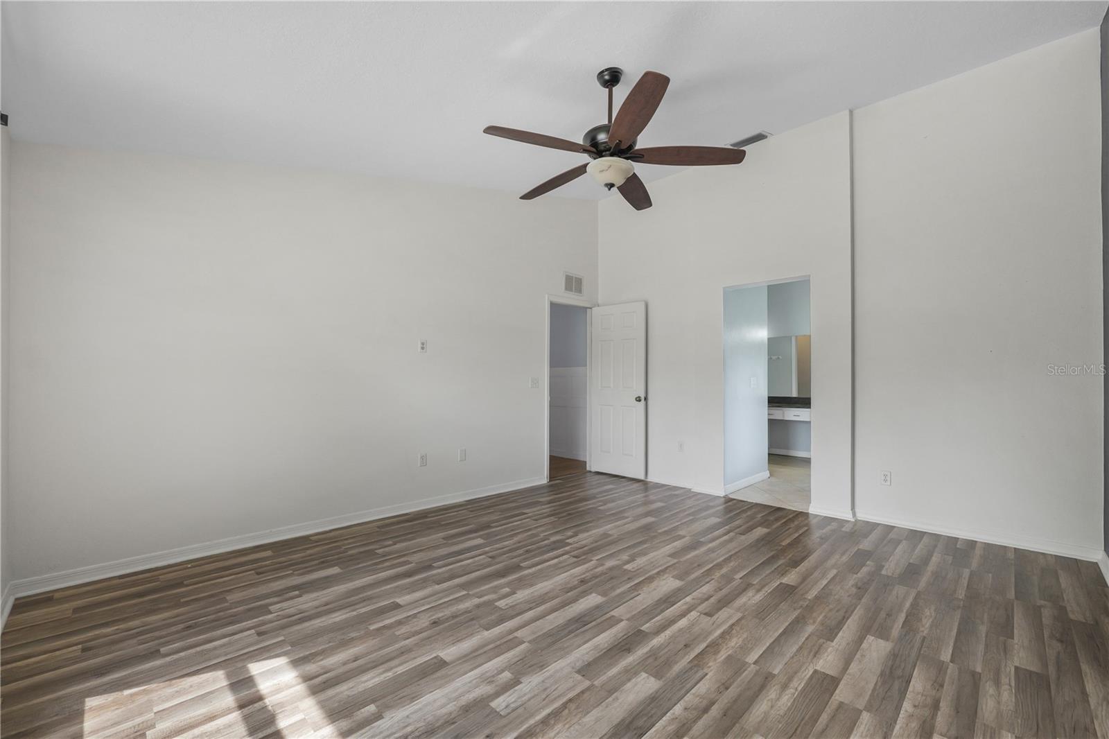 3809 HANOVER HILL DR — photo 19