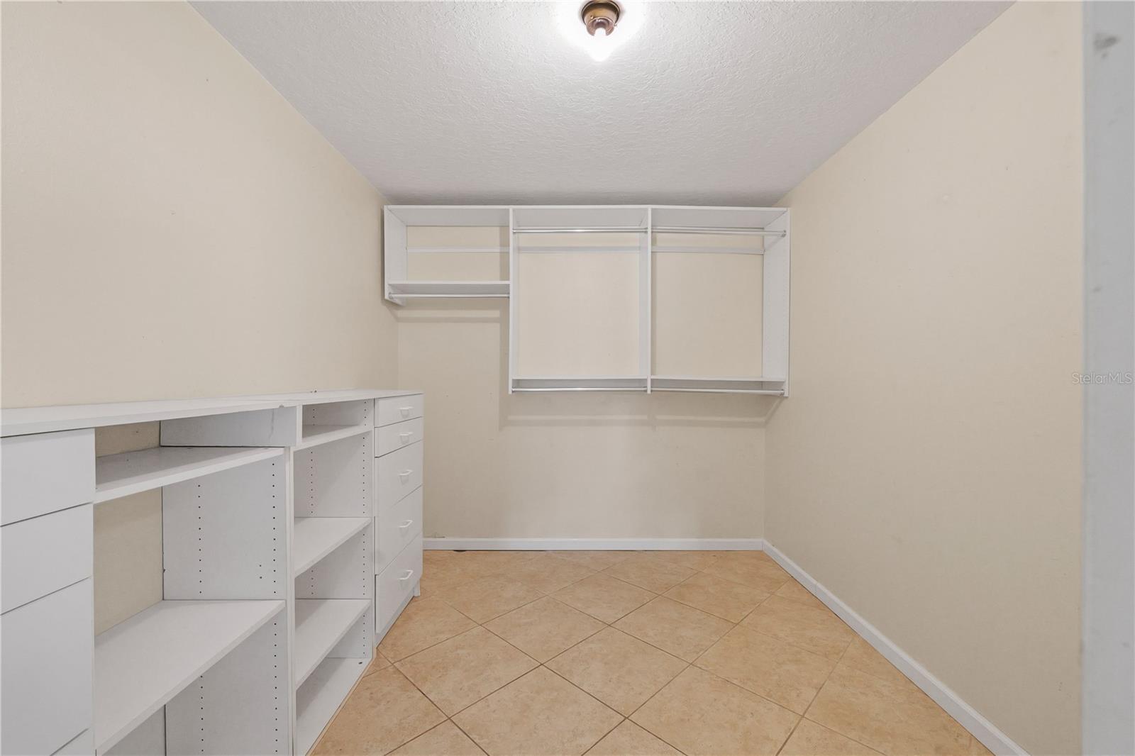 3809 HANOVER HILL DR — photo 23