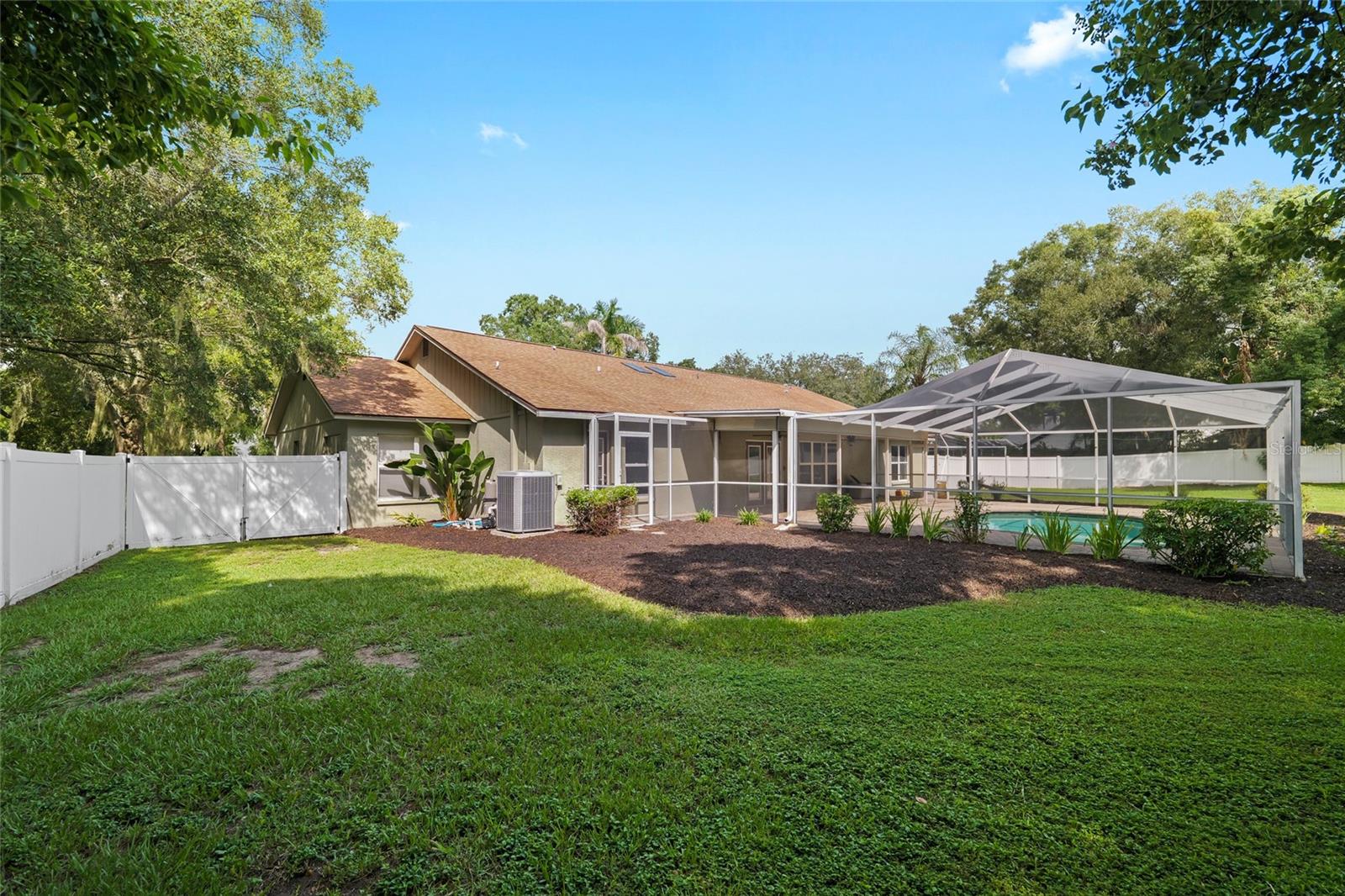 3809 HANOVER HILL DR — photo 38
