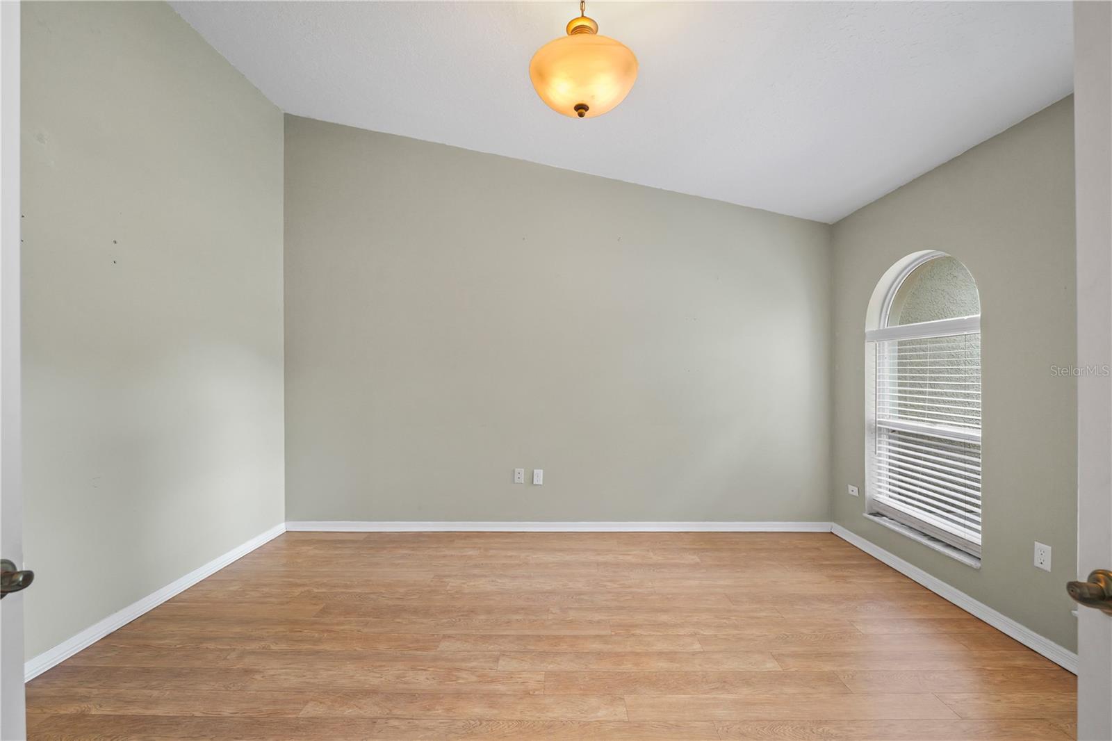 3809 HANOVER HILL DR — photo 9