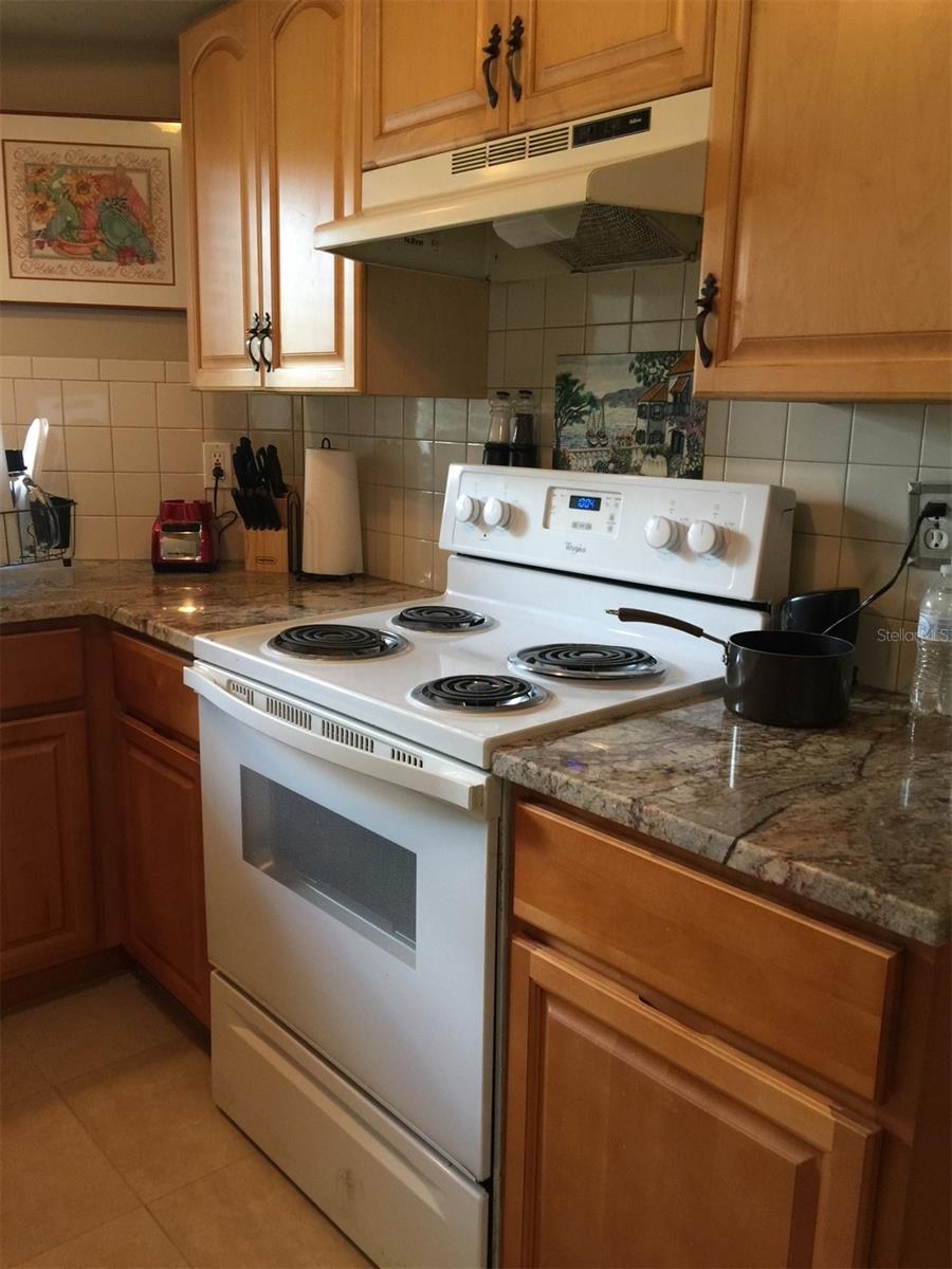7093 BRENTFORD RD — photo 4