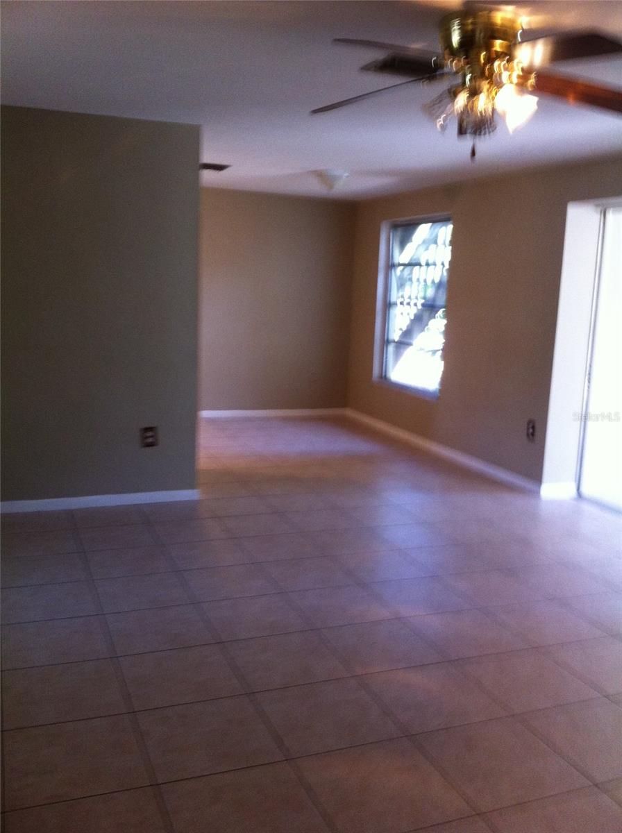 7093 BRENTFORD RD — photo 3