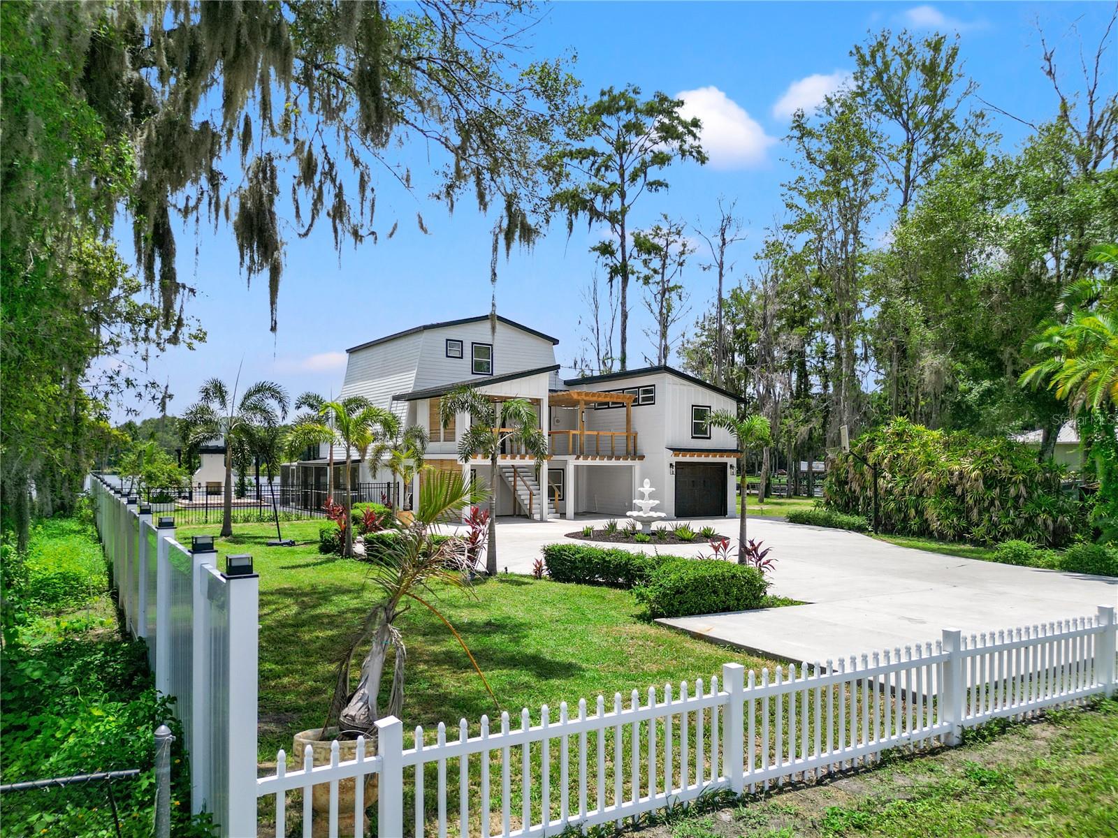 10908 LAND O LAKES BLVD — photo 2
