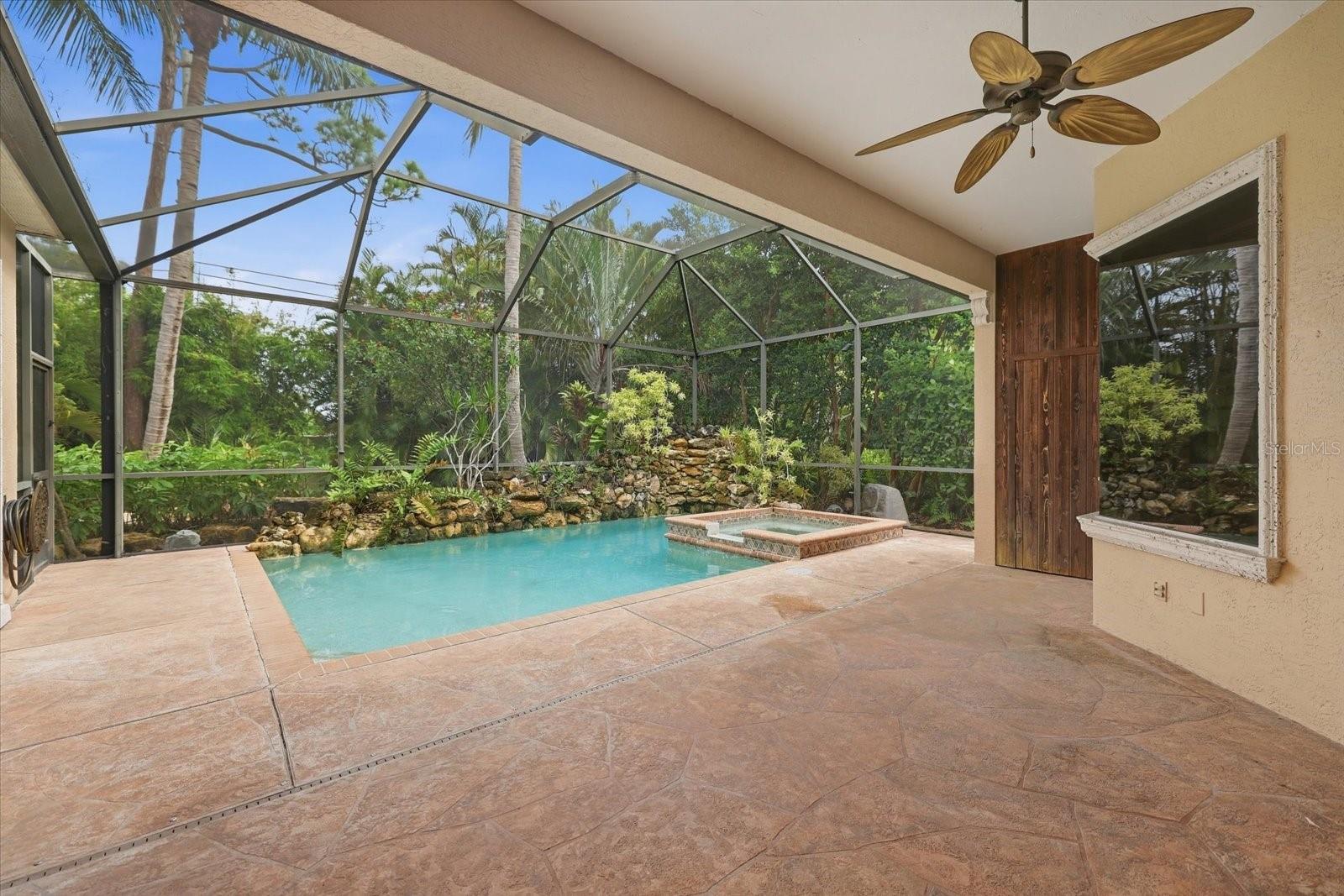 124 TURQUOISE LN — photo 47