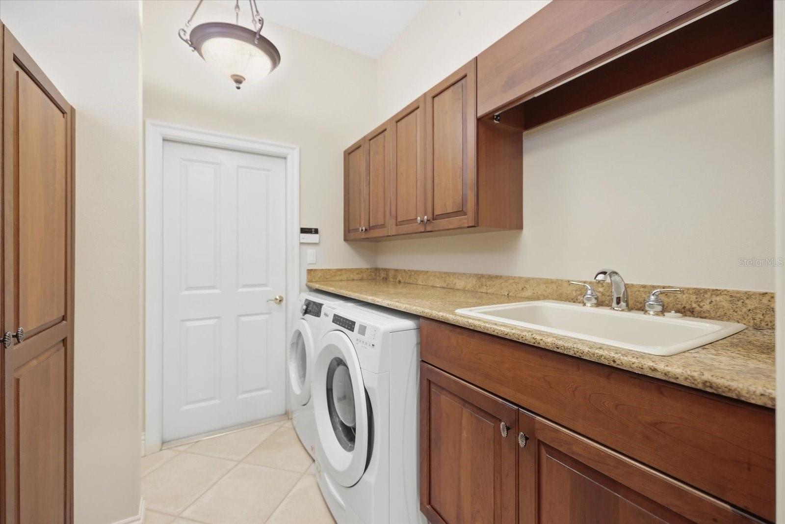 124 TURQUOISE LN — photo 34