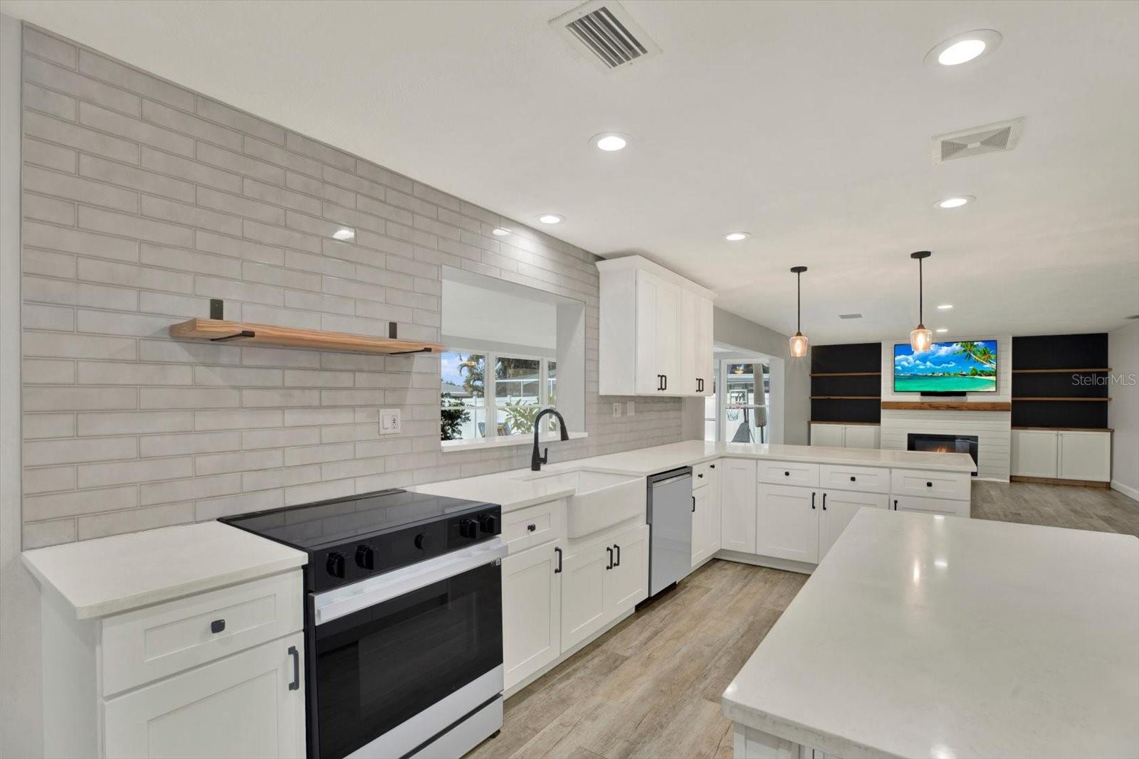 14380 PASSAGE WAY — photo 14