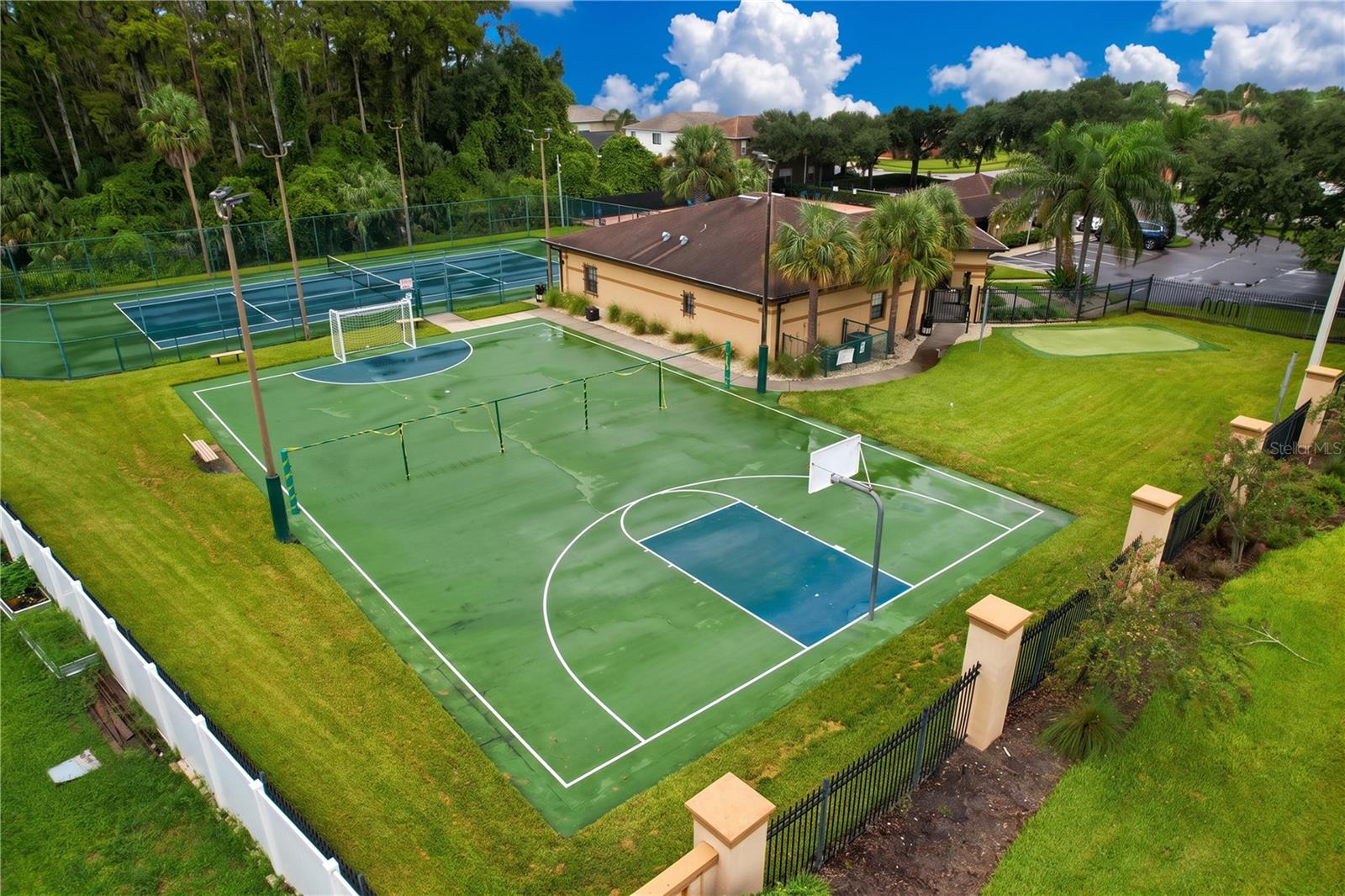 27408 CORAL SPRINGS DR — photo 44