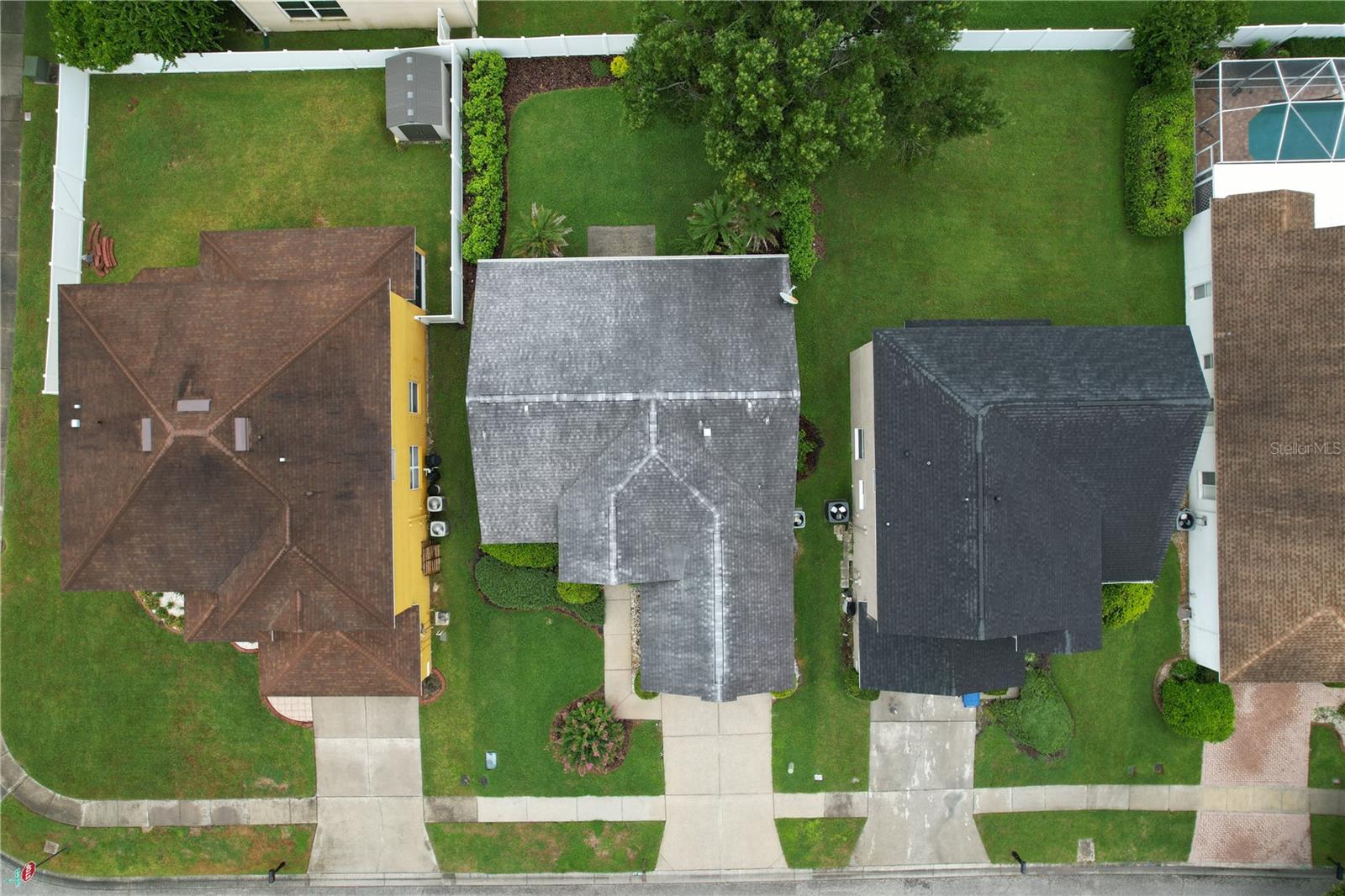 27408 CORAL SPRINGS DR — photo 38